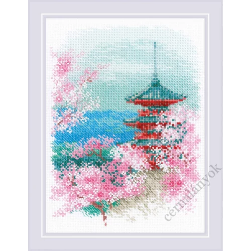 Sakura. Pagoda